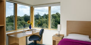 hallsBedroom3Col